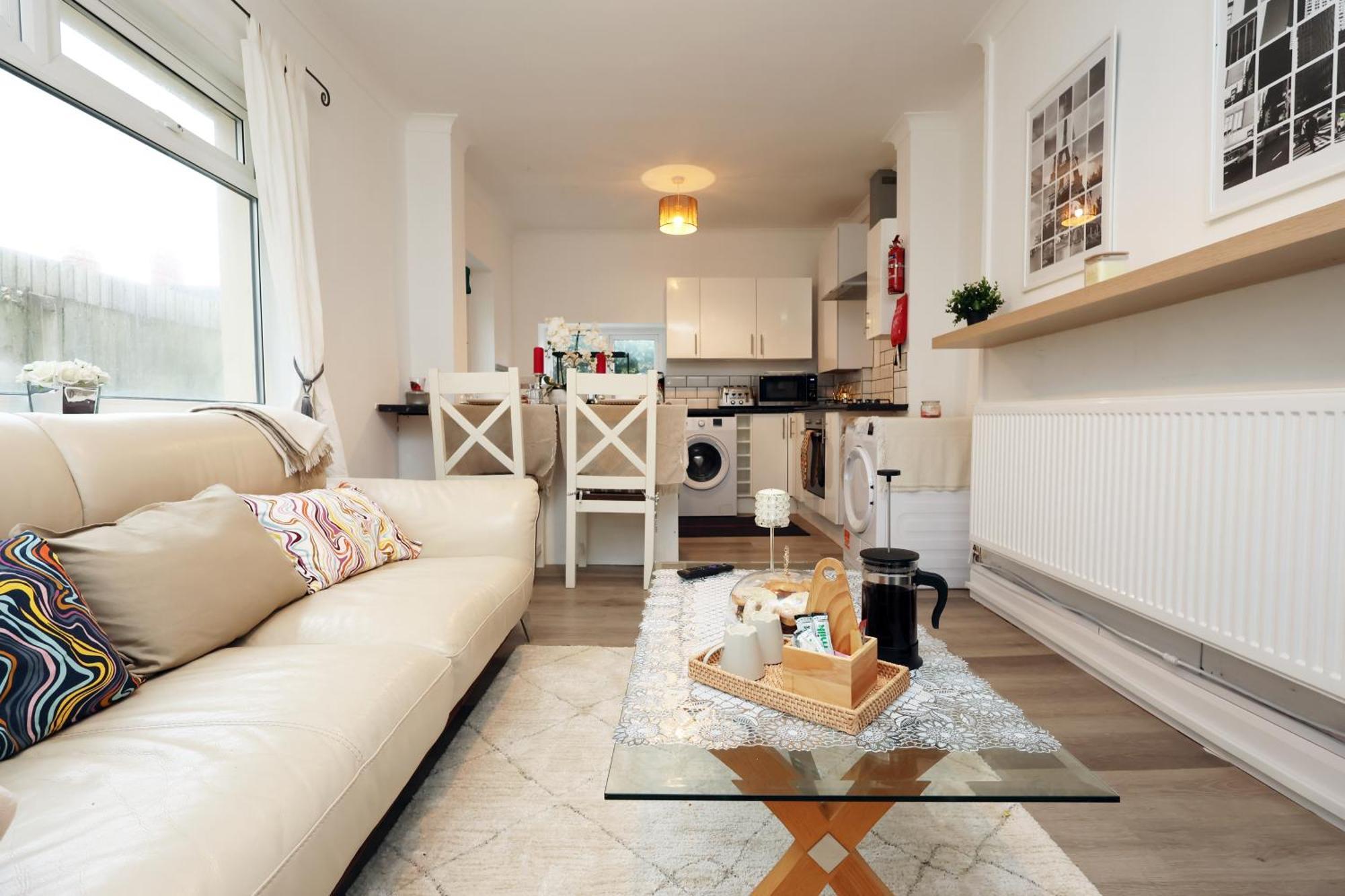 Cardiff City Guesthouse, Central Rooms, Fast Wi-Fi, On-Street Parking Luaran gambar