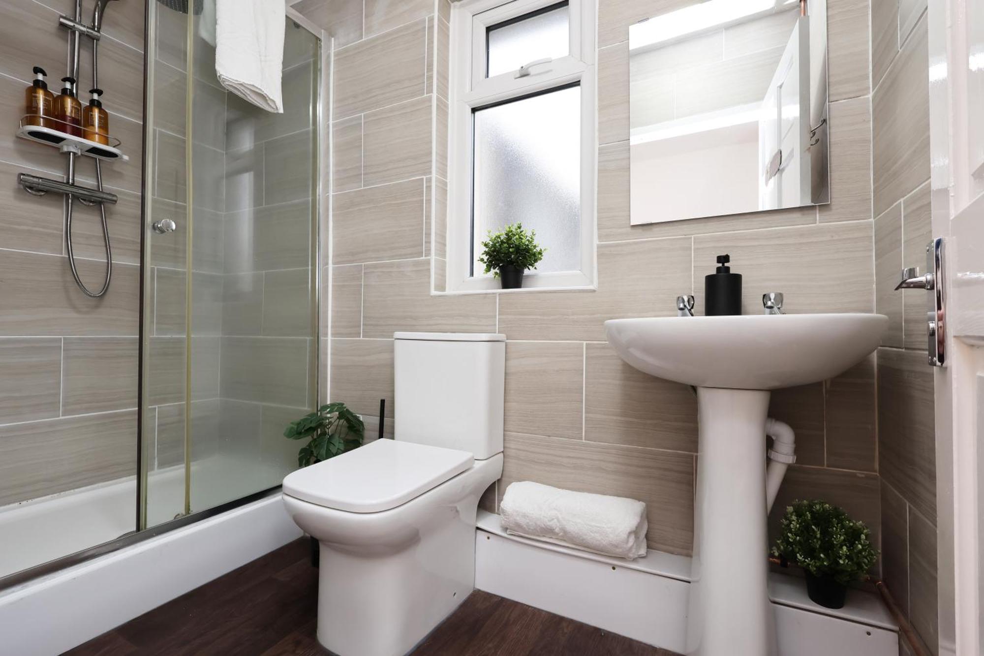 Cardiff City Guesthouse, Central Rooms, Fast Wi-Fi, On-Street Parking Luaran gambar
